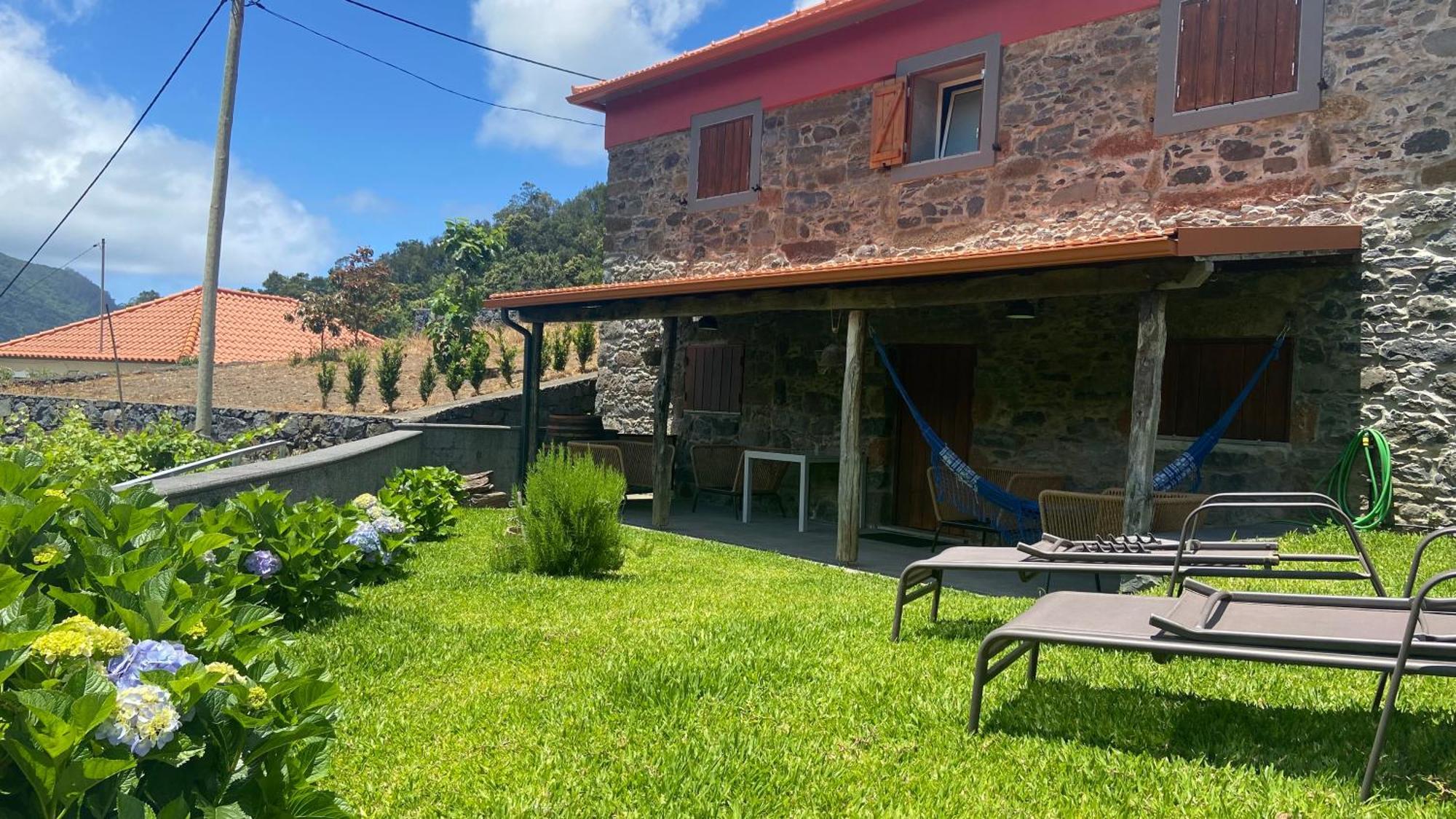 Madeira Bird House - House In The Mountains With Garden Villa เซาวิเซนเจ ภายนอก รูปภาพ